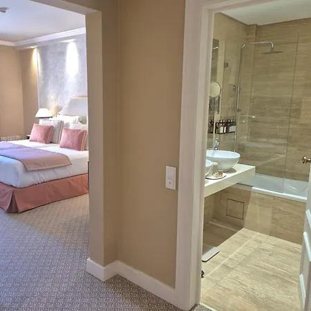 Longevity Senses - Boutique - Adults Only Cascais